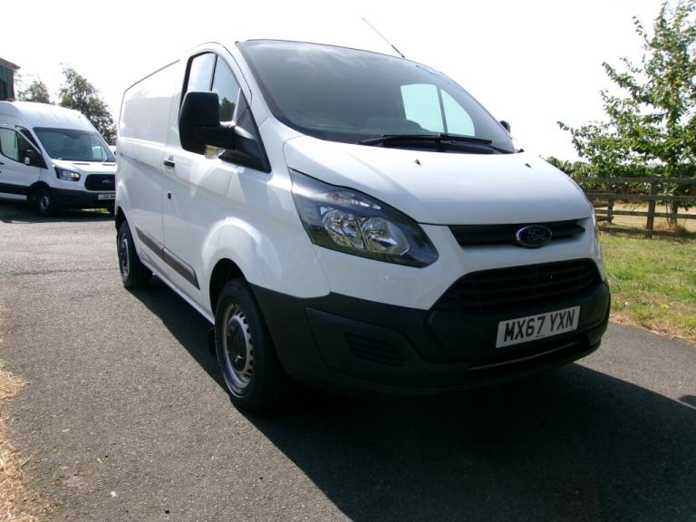 2017 Ford Transit Custom 2.0 290 LR P/V Manual Panel Van Diesel Manual