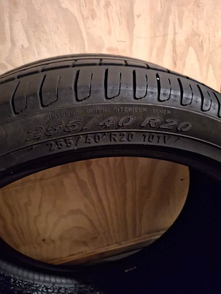 Pirelli Scorpion Verde tyre