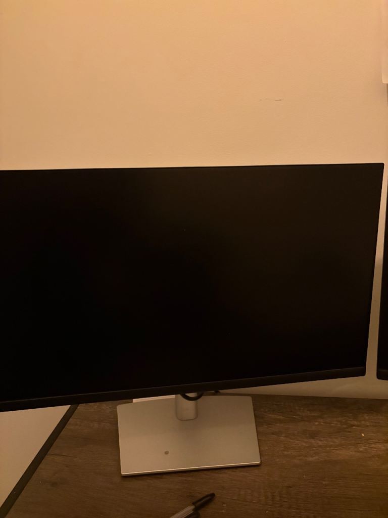 2 × by Dell P2422H 24” Full HD Monitors – Excellent Condition £65 each or £120 for both (save £10)