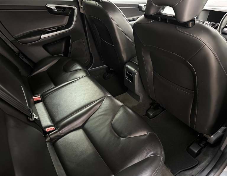 VOLVO XC60 2.0 SE Lux Nav D4 2017