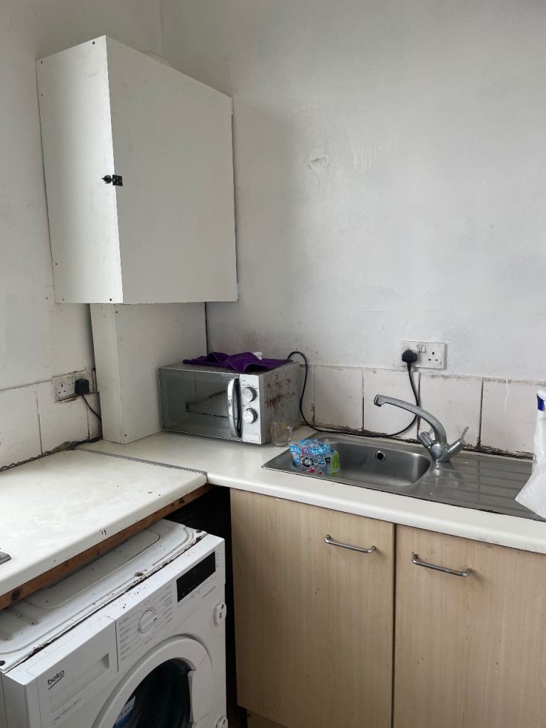1 bed flat to let u/c pip all accepted 
