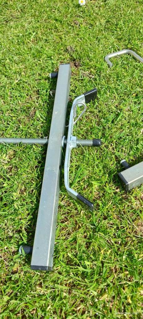 Ladder roof rack clamps