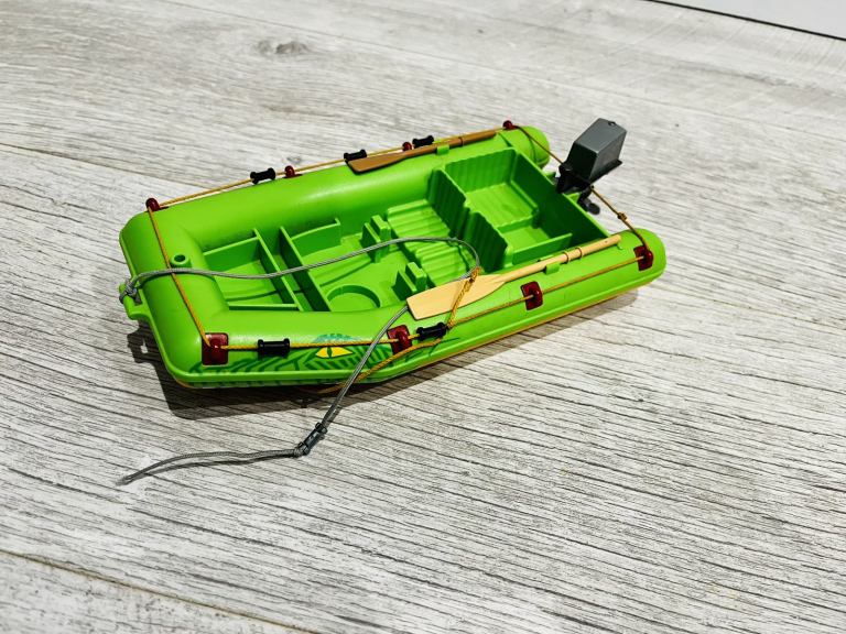 Playmobil Jungle 3042 Jungle River Raft 
