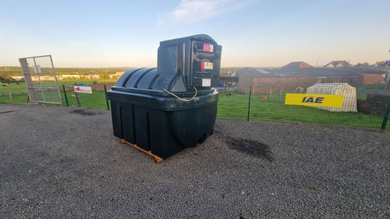 Atlas 2500 litre bunded diesel fuel station tank tractor digger 