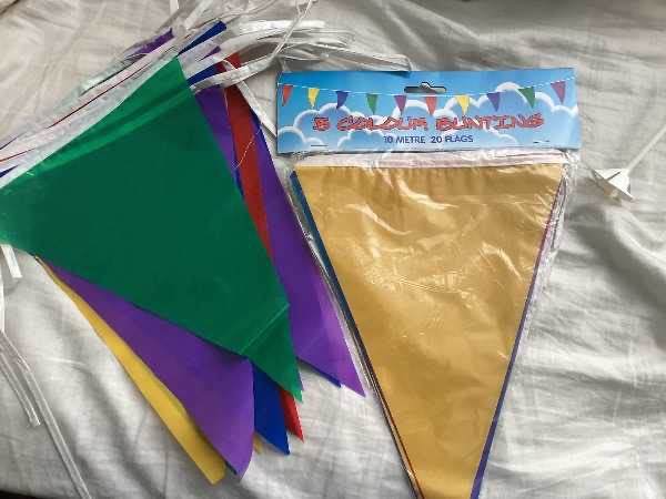 New 8 Colour Plastic Bunting – 10 Metre, 20 Flags plus opened pack. 