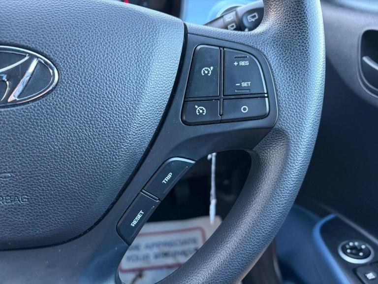 2015 Hyundai i10 1.0 SE Euro 5 5dr HATCHBACK Petrol Manual