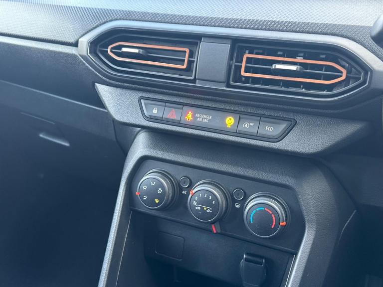 2023 Dacia Sandero Stepway 1.0 TCe Essential Euro 6 (s/s) 5dr HATCHBACK Petrol Manual