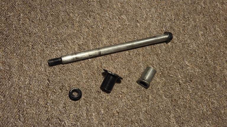 Suzuki GSXF600 Katana 1993 Front Wheel Axle Bolt / Screw