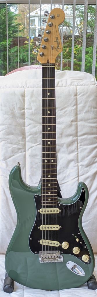 Fender American Professional Stratocaster with case