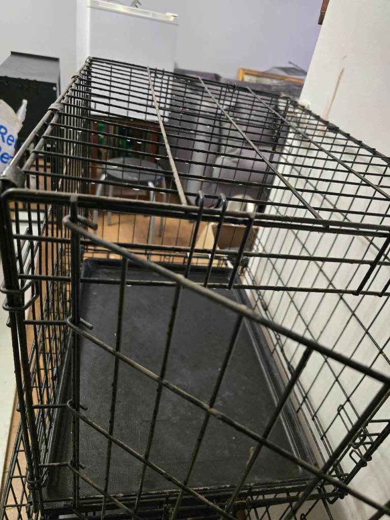 Two Pet Crates in Very Good Condition for sale 