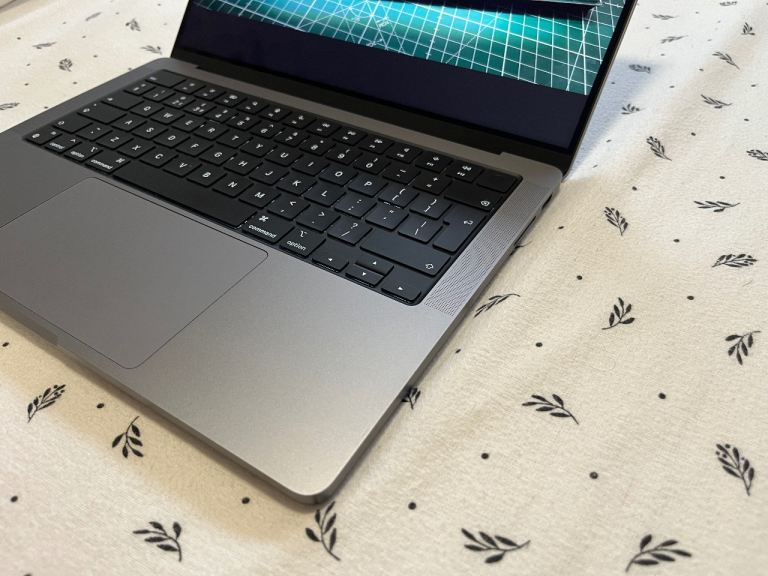 Apple MacBook Pro M3, 14 inch, Nov 2023, 8GB Ram, 512GB. Space Grey