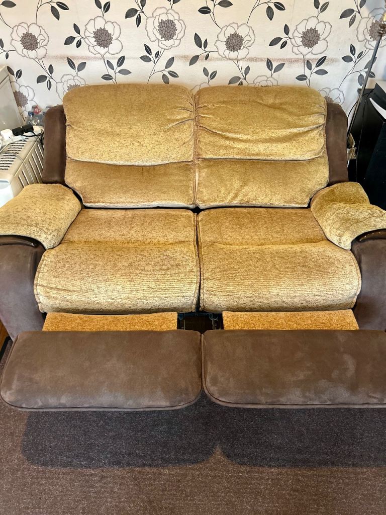 SCS 2-Seater Electric Power Recliner Sofa - Recliner never used.