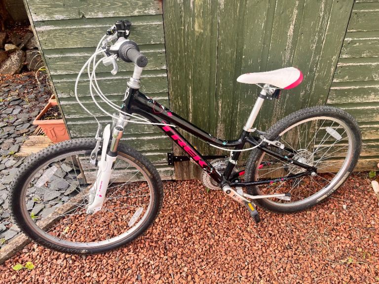 22” bike with shimano gears