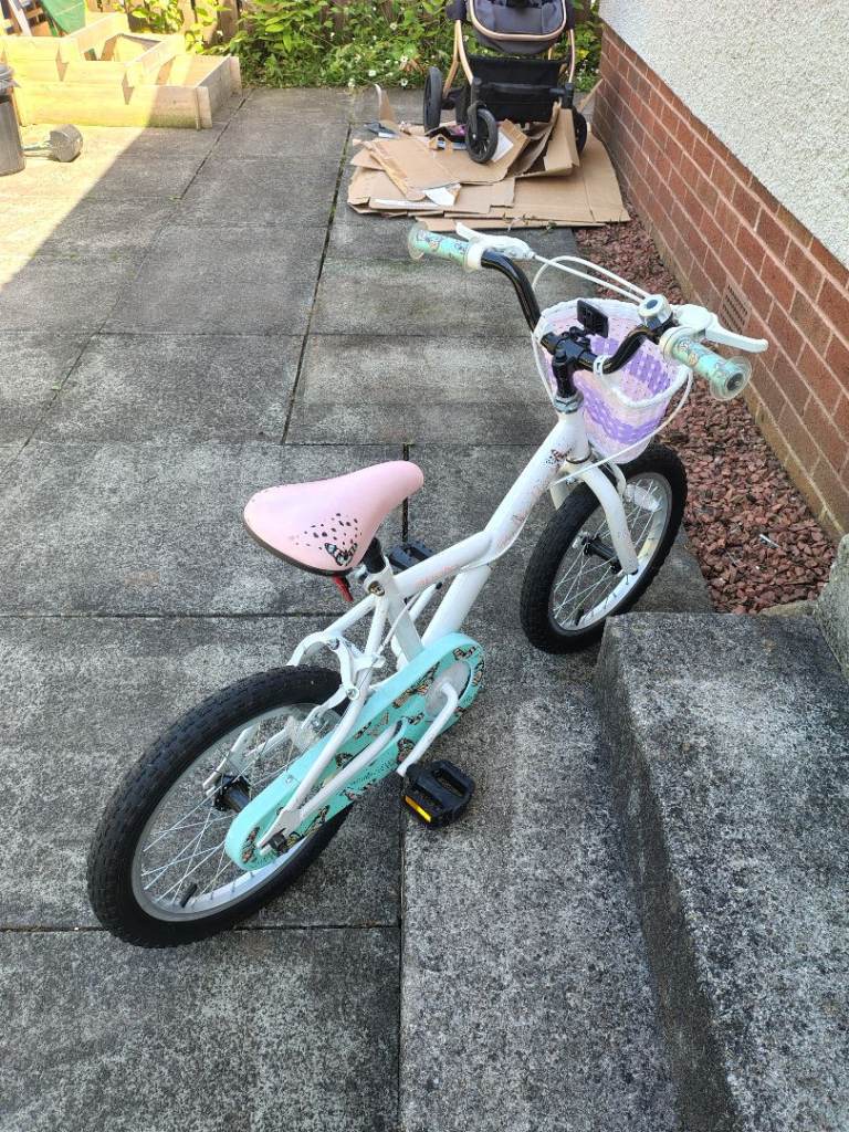 Young girls bike for sale