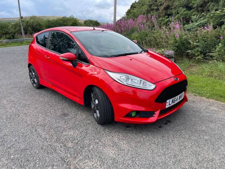 Ford, FIESTA, Hatchback, 2015, Manual, 1596 (cc), 3 doors