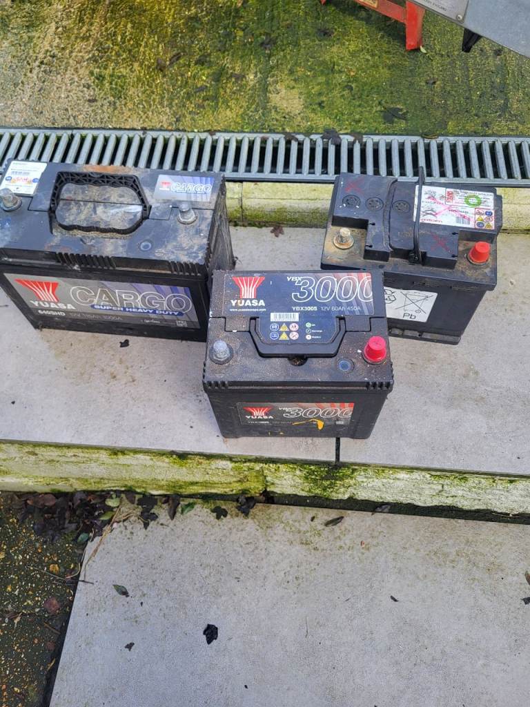 3x car batteries 