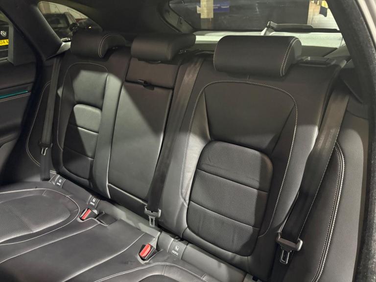 2017 Jaguar F-Pace 2.0 D180 R-Sport AWD Euro 6 (s/s) 5dr ESTATE Diesel Manual