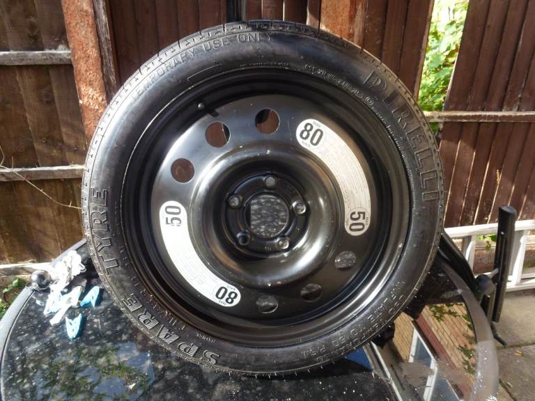 JAG SPACE SAVER 18 INCH  NEW CONDITION