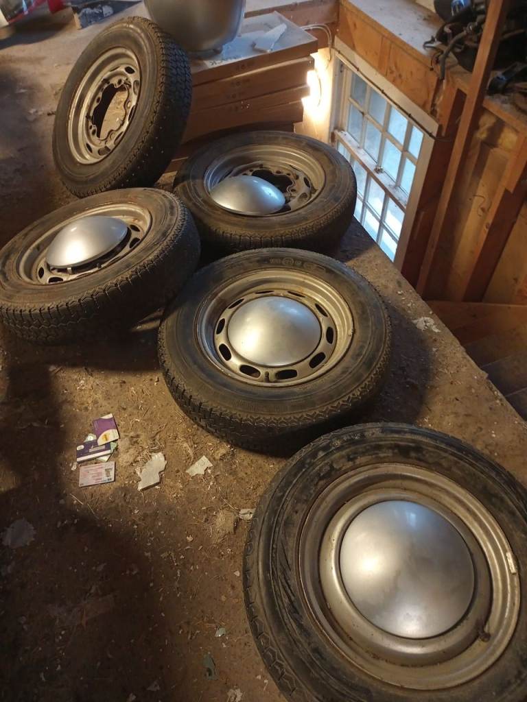 VW classic  beetle wheels with moon hub caps