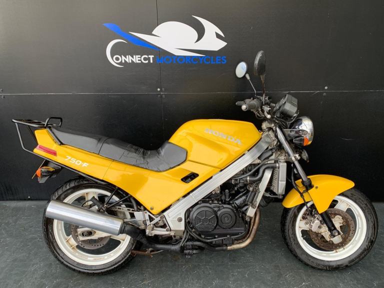 HONDA VFR 750 F 1986 PROJECT BIKE HPI CLEAR