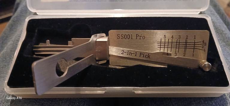 Lock picking sets