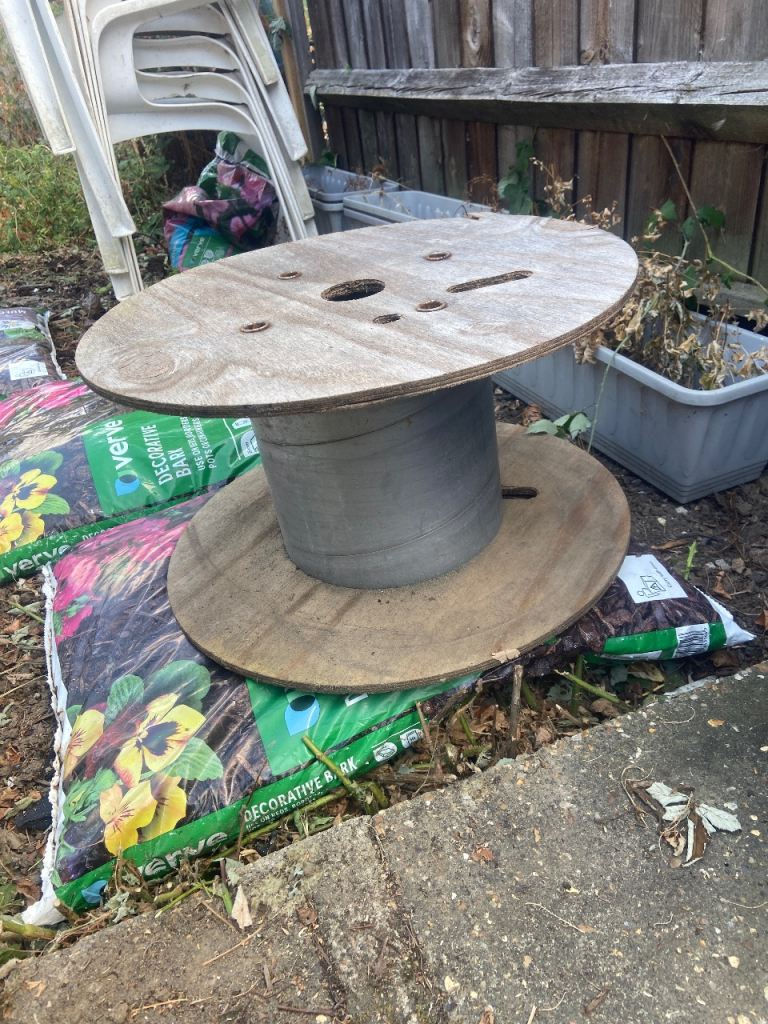 Large Wooden Cable Drum Reel 