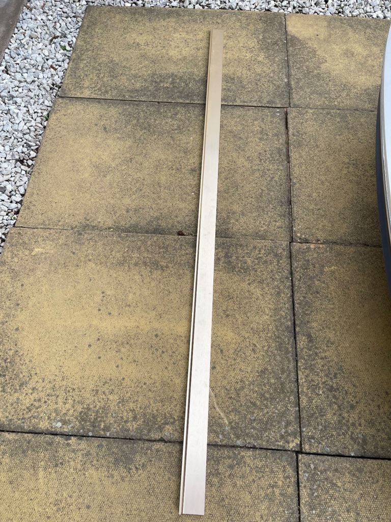 Gold wren metal profile