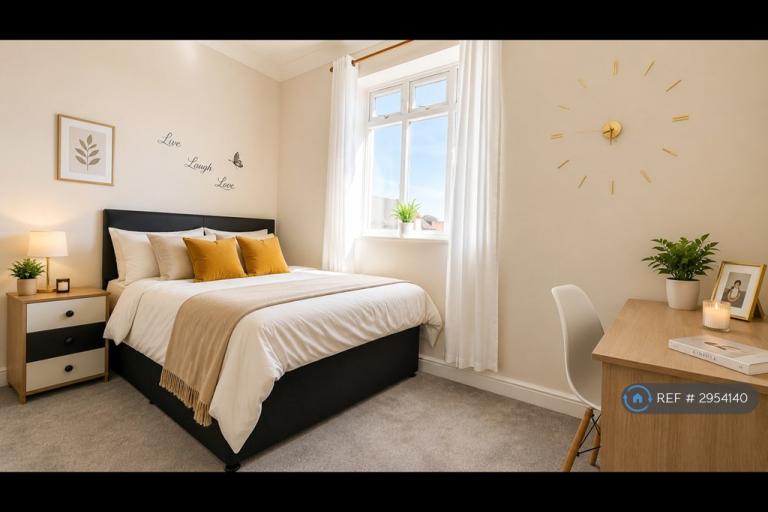 1 bedroom in Sandringham Road, Portsmouth, PO1 (#2954140)