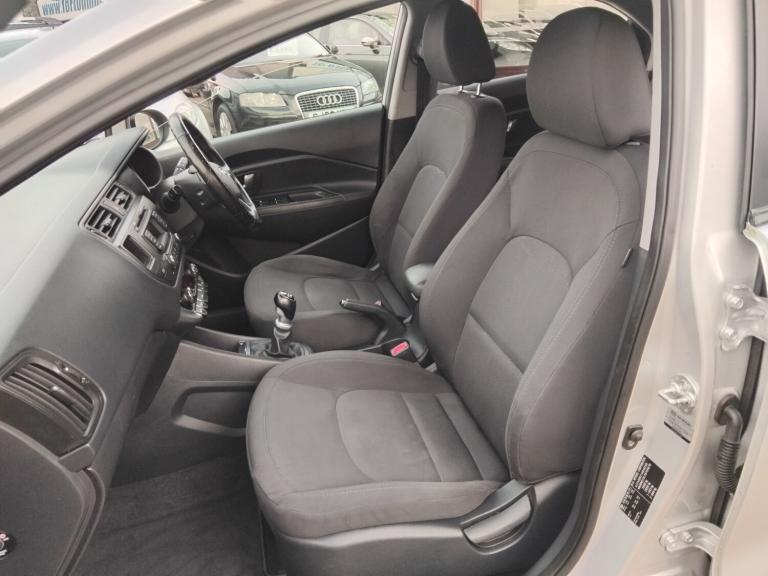 2011 Kia Rio 1.4 3 5 DOOR HATCHBACK VERY ECONOMICAL  FULL MOT AND SERVICE  HATCHBACK Petrol Manual