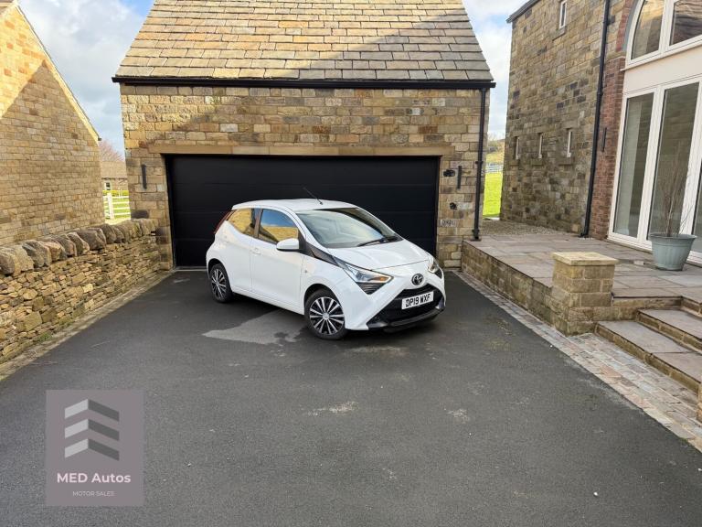 2019 Toyota AYGO 1.0 VVT-i X-Play 5dr HATCHBACK Petrol Manual