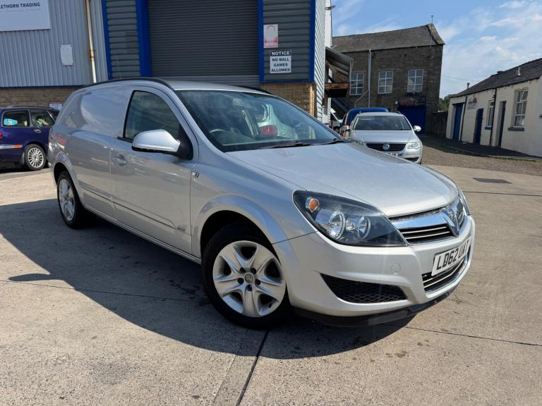 Vauxhall Astra Sportive 1.7 CDTI 110ps WOW JUST 29,000 MILES YES JUST 29,000!