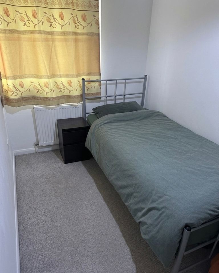Single Spacious Box Room Available in Thornton Heath