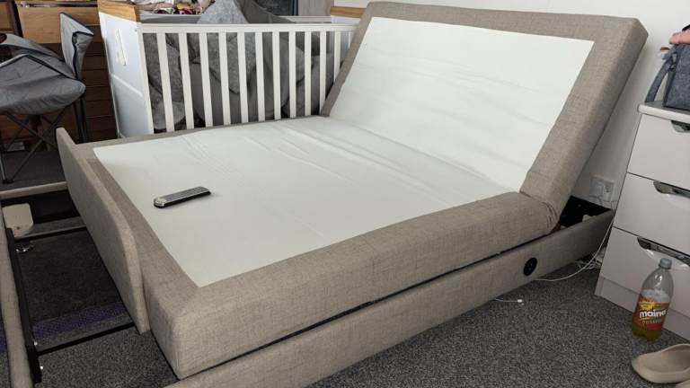 Hestia Motion Mobility bed with Mattress 
