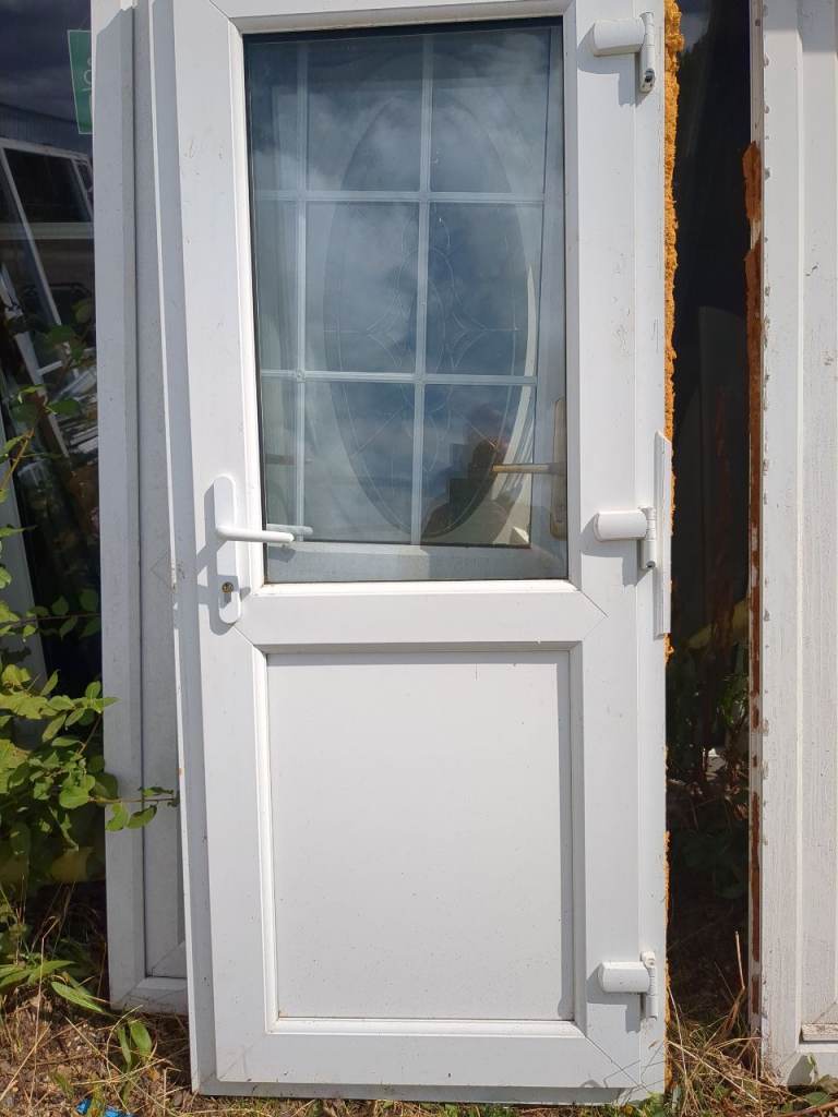 White UPVC Door with Glass Panel – Good Condition