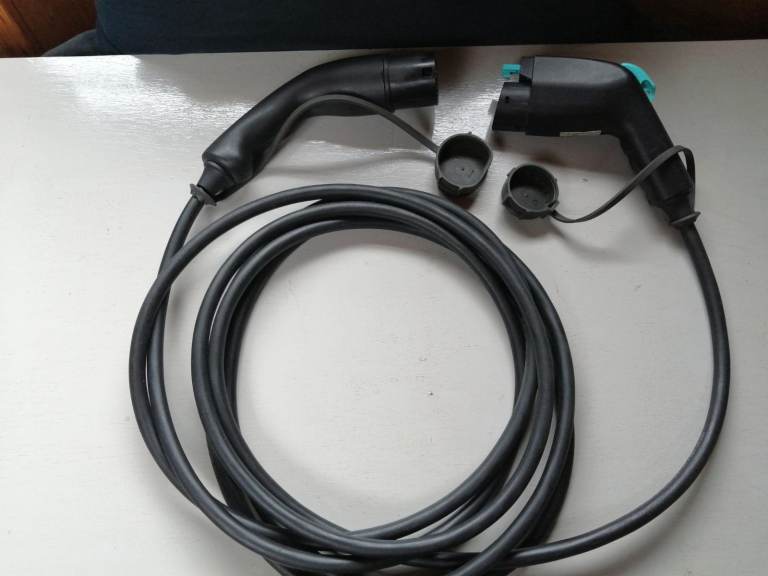 Nissan LEAF EV Charging Cable