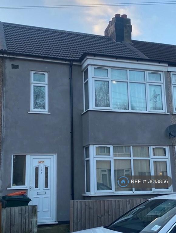 3 bedroom house in Grantham Road, London, E12 (3 bed) (#3013856)