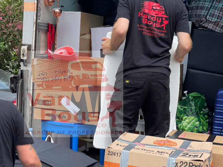 REMOVALS DELIVERY SERVICE 7.5, 18 TONNES CURTAN SIDE TRUCK MAN AND LUTON VAN TRANSPORT B2B COURIER