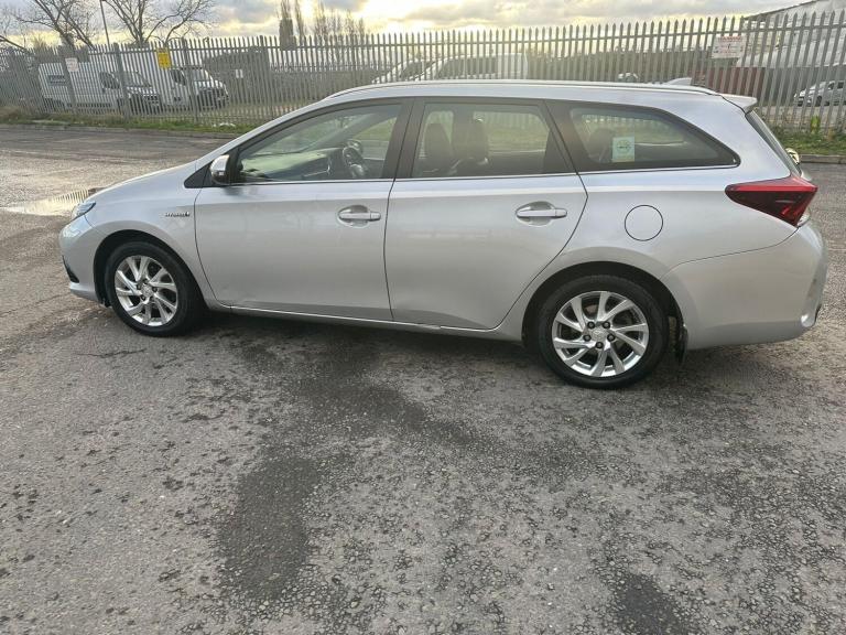 2015 Toyota Auris 1.8 Hybrid Icon 5dr CVT ESTATE Petrol/Electric Hybrid Automatic