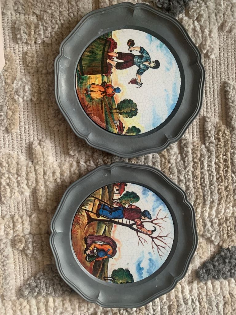 Zierteller Pewter plates x 2