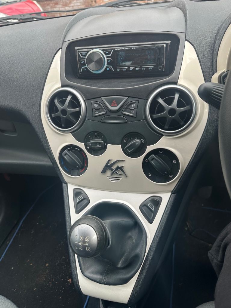 Ford, KA, Hatchback, 2009, Manual, 1242 (cc), 3 doors