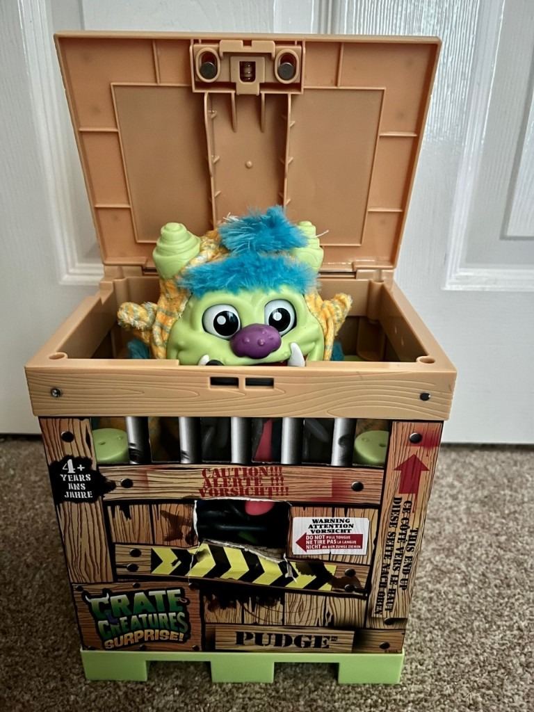 Crate Creatures, Pudge, electronic, makes sounds, crate not in great condition, no padlock