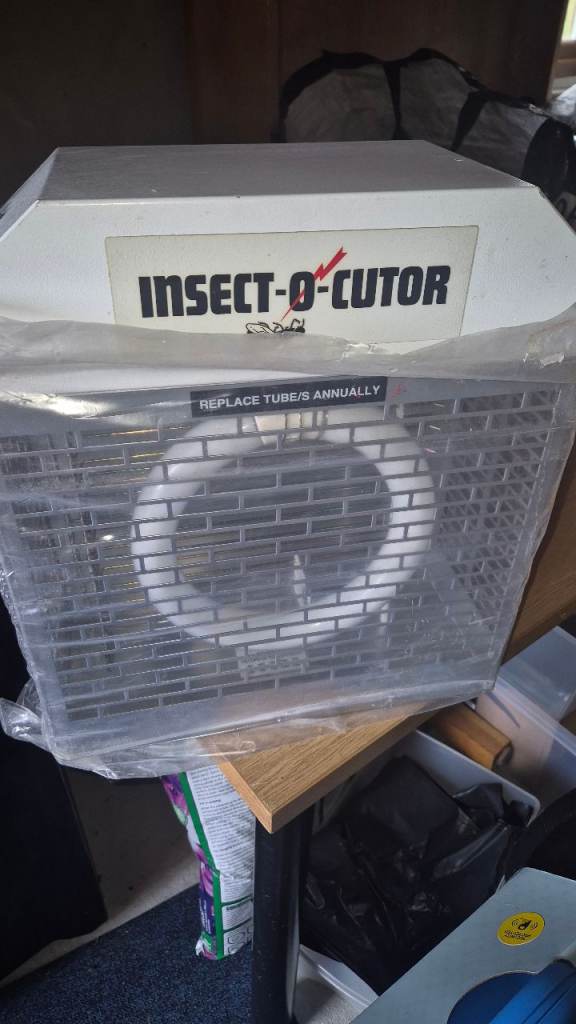 Insect-O-Cutor Insect Killer – Good Condition