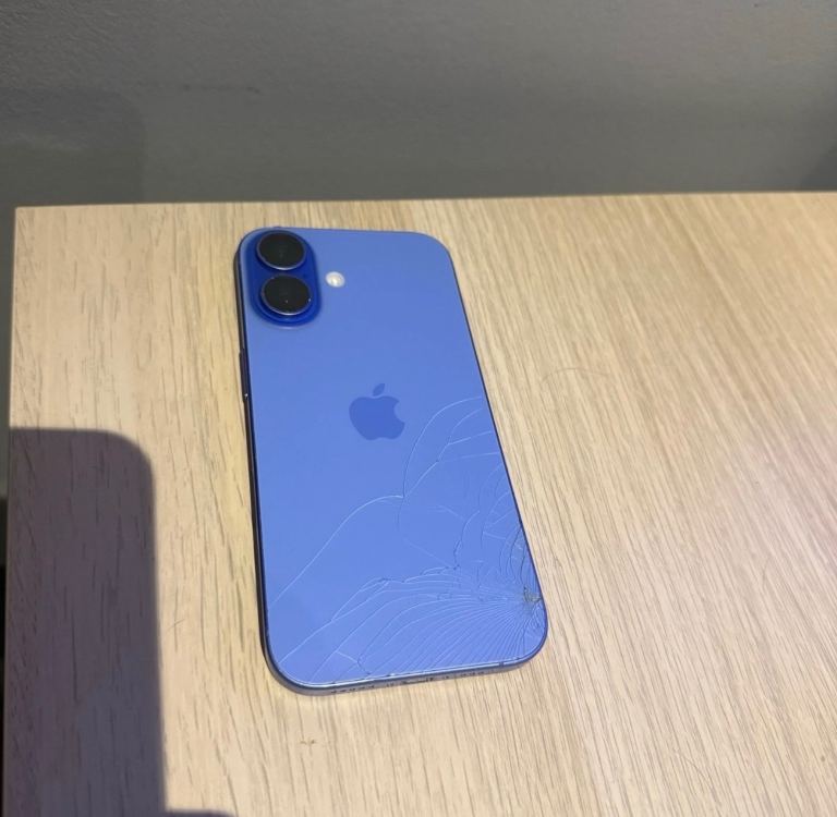 iphone 16 Blue 256Gb