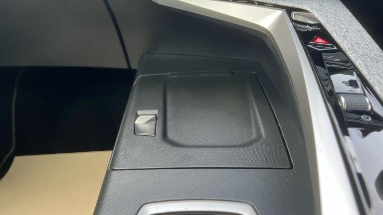 2025 Peugeot 3008 1.2 Hybrid 136 GT 5dr e-DSC6 Petrol Estate Estate Petrol Automatic