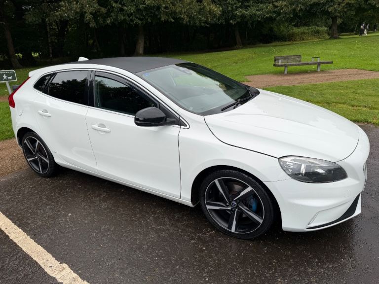 Volvo specialist maintained V40, Hatchback, 2015, Manual, 1969 (cc), 5 doors