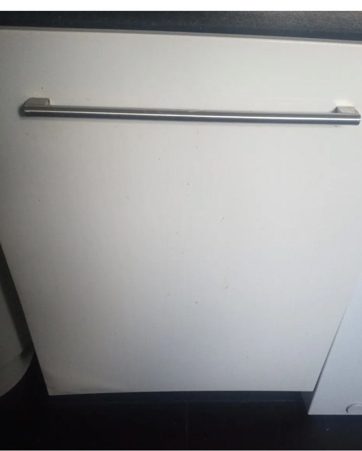 Howdens Lamona dishwasher fully integrated door 8630