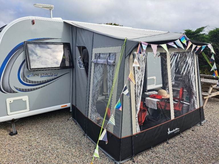 Isabella Minor Dawn Awning