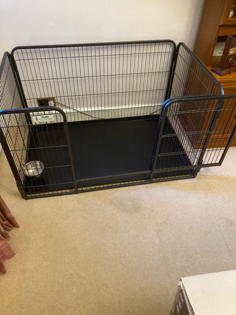 Crufts Freedom play pen. Croft make