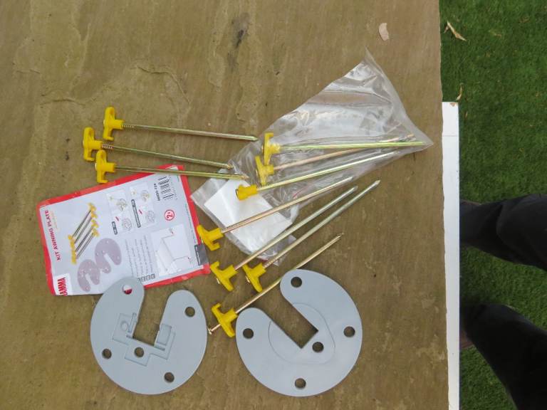 Awning Kit & Extra Pegs