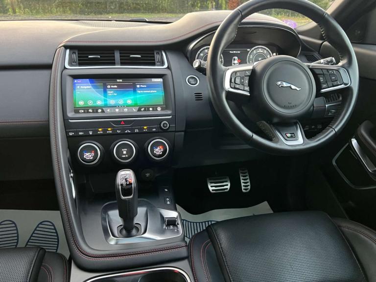 2020 Jaguar E-Pace 2.0 E-Pace Chequered Flag AWD Auto 4WD 5dr SUV Petrol Automatic